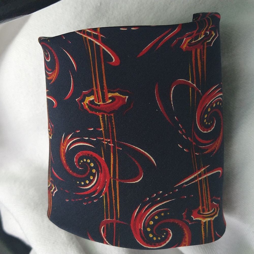 Vintage Fossil Tie with "peek a boo" Vintage Cars Design